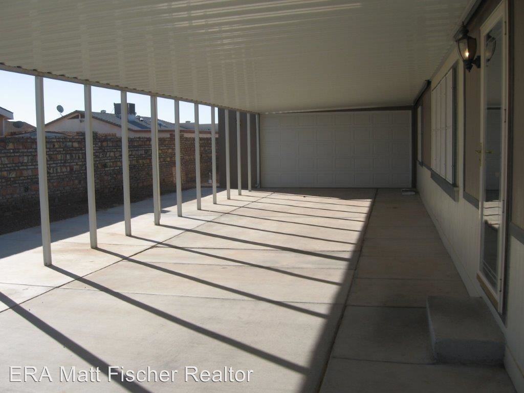 9551 37th St - Photo 3 of 12