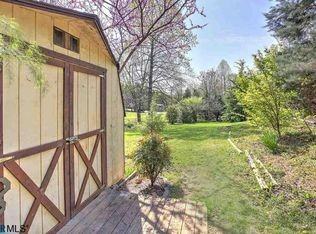 259 Begonia Rd - Photo 2 of 9