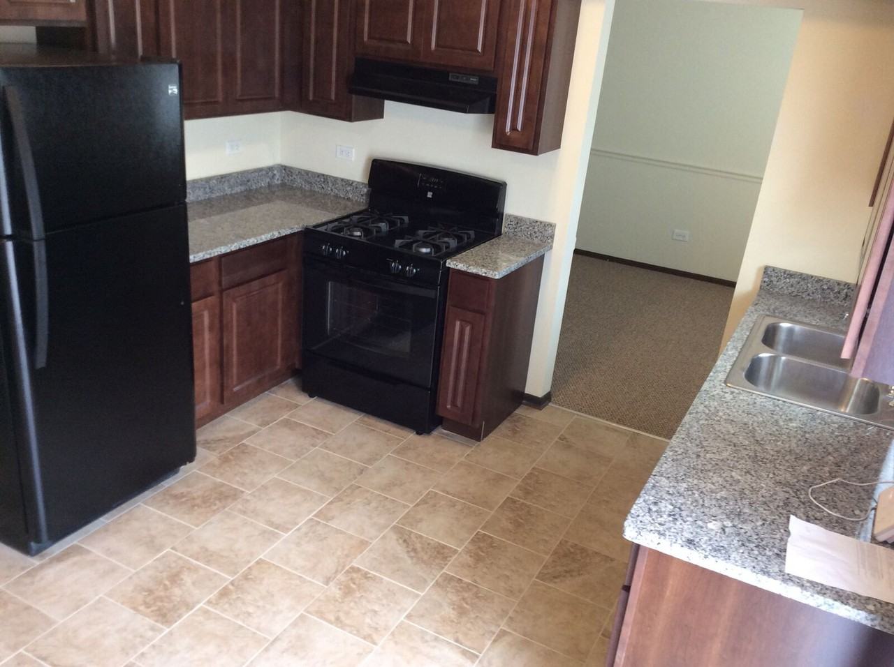 1224 Harvest Ln - Photo 2 of 11