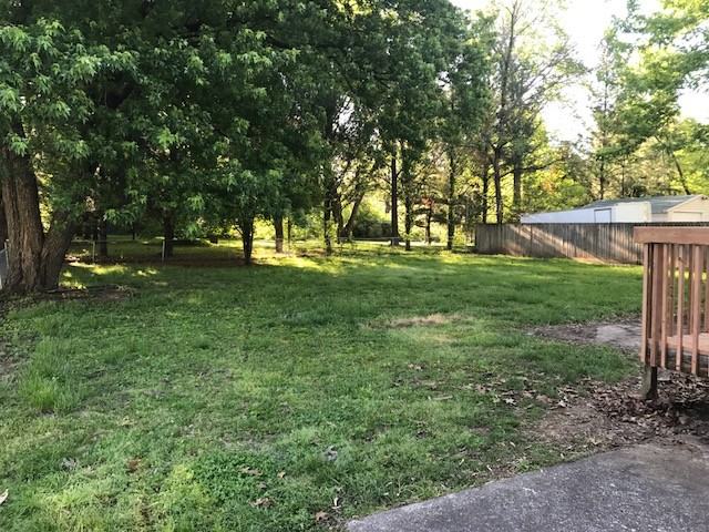 205 Hudson St - Photo 2 of 23