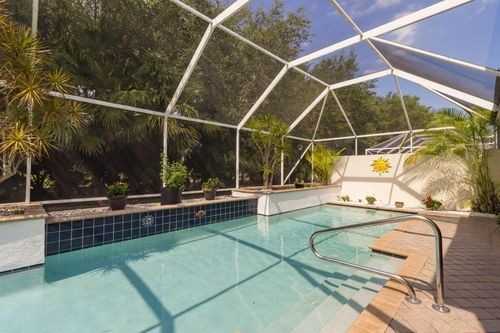 9155 Baybury Ln - Photo 2 of 4