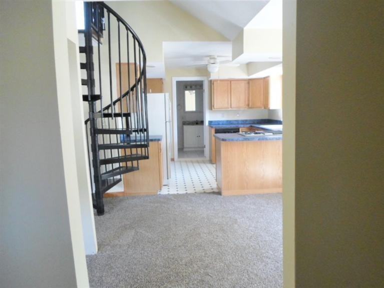 333 Anderson St - Photo 3 of 16