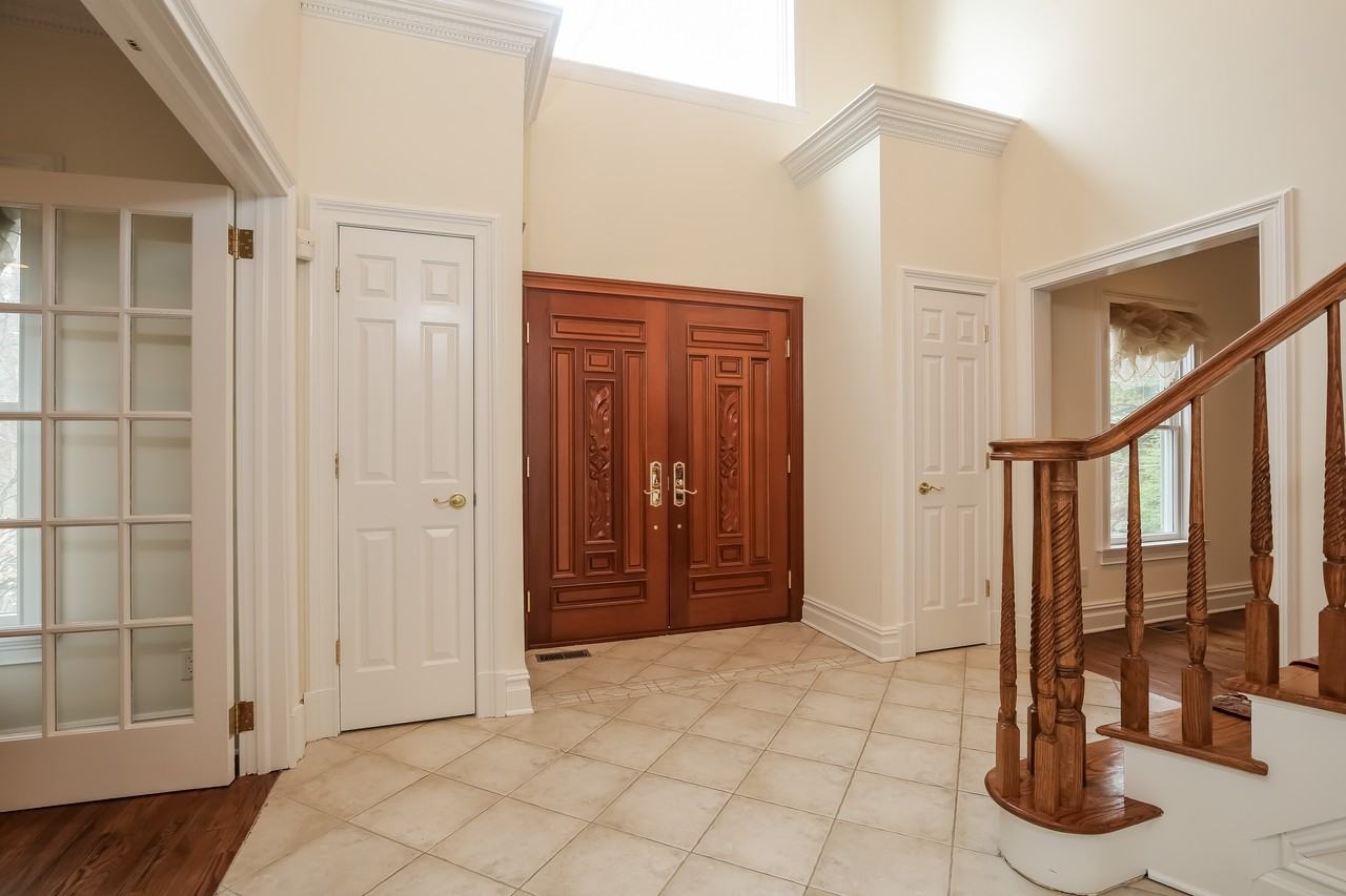 180 Taxter Rd - Photo 2 of 22