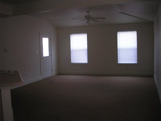 627 Kerrville S Dr - Photo 3 of 5