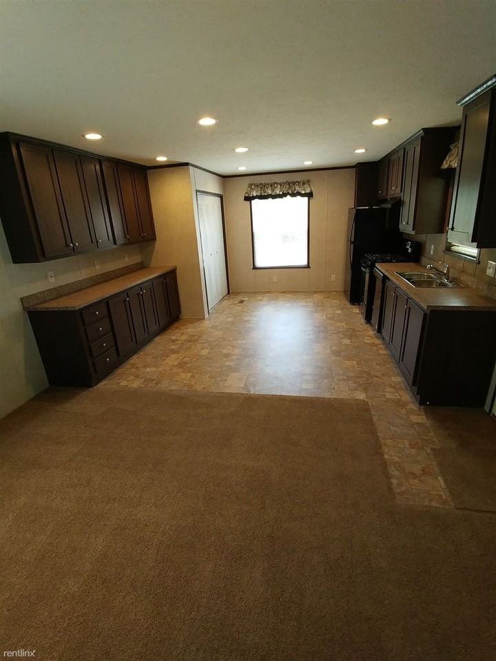 79 St Michaels Dr - Photo 3 of 20