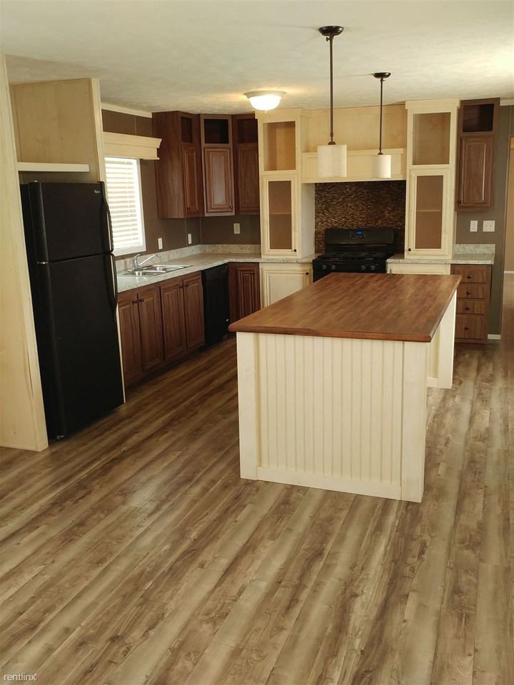 5 St Michaels Dr - Photo 2 of 23