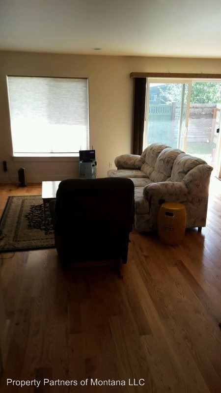 2784 Hedgerow Ct - Photo 3 of 6