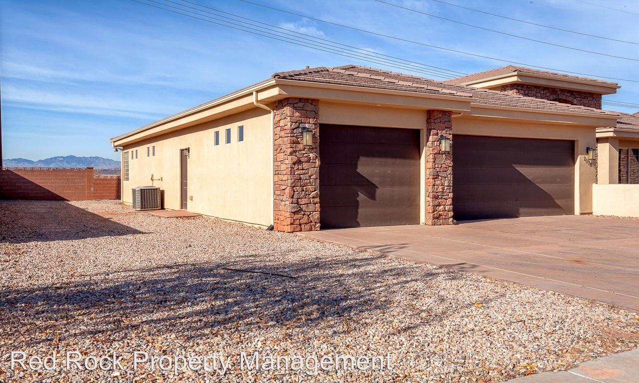 2038 S Camino Real - Photo 3 of 32