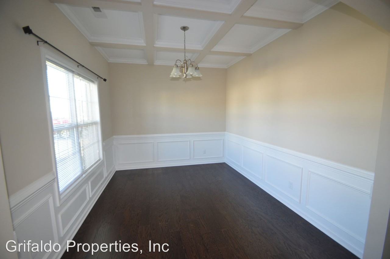 131 Cavalier Dr - Photo 3 of 26