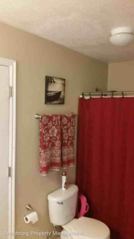 1303 W 1480 N St - Photo 3 of 8