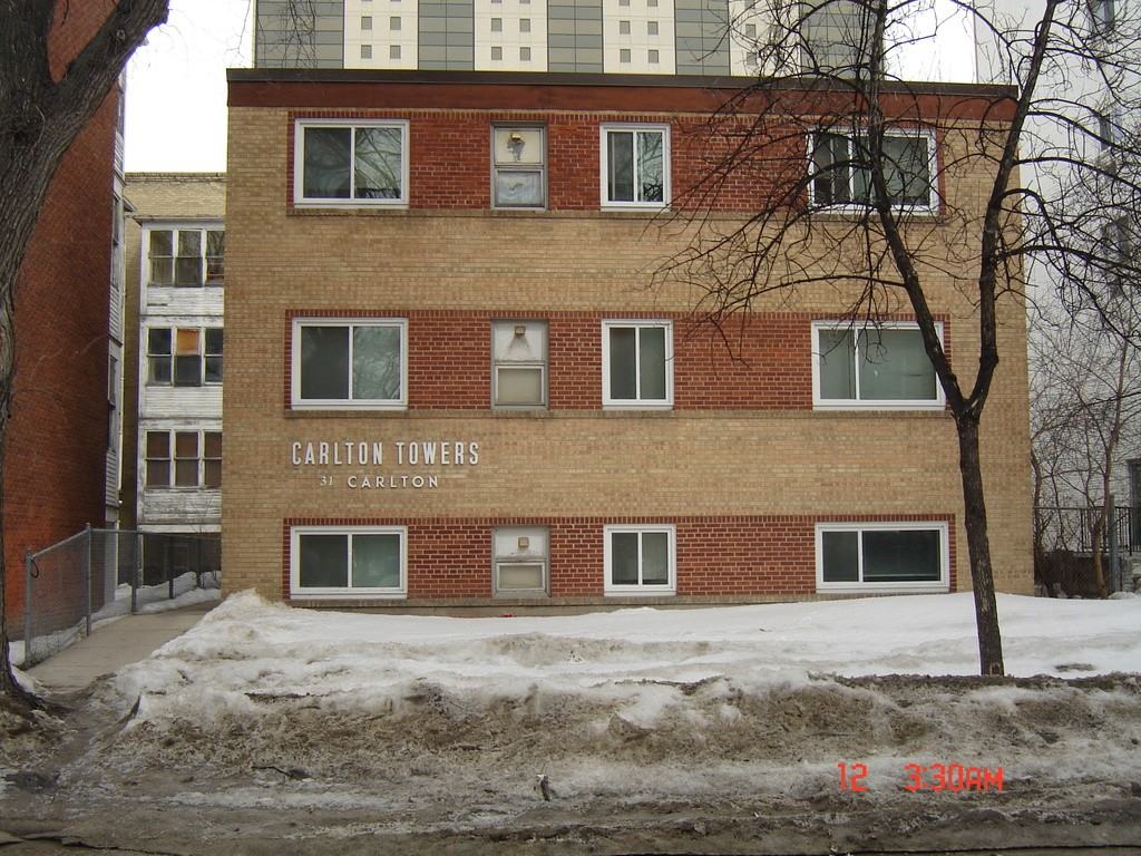 31 Carlton Street - Photo 2 of 4