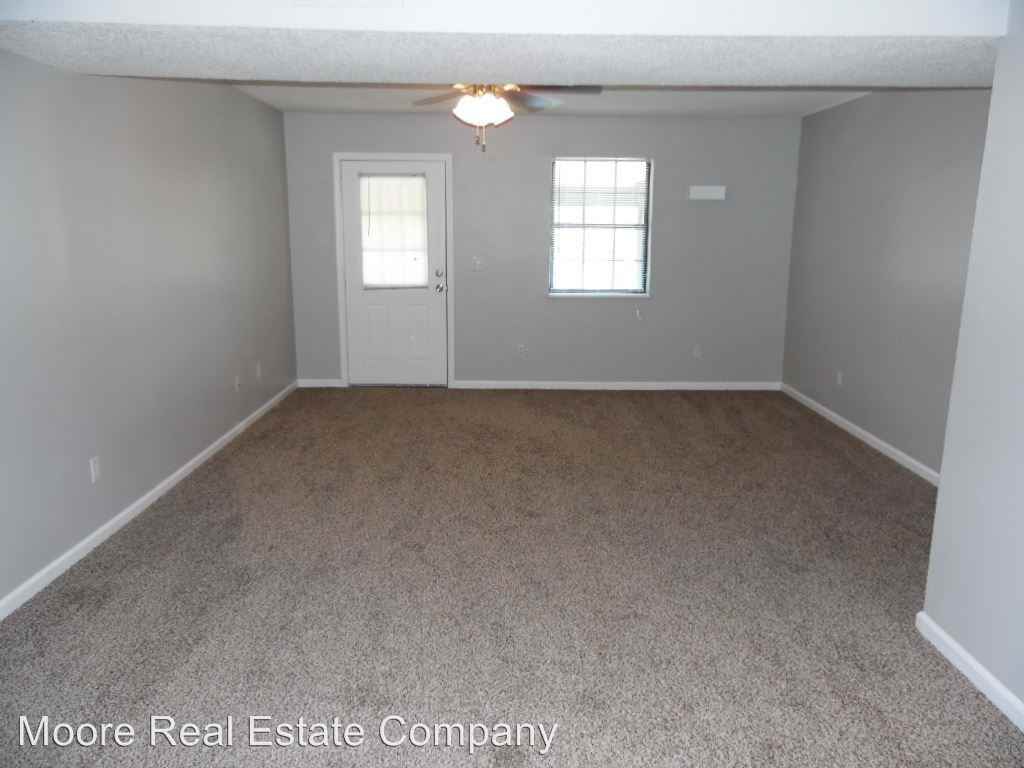 Diuguid Dr. - Photo 3 of 9