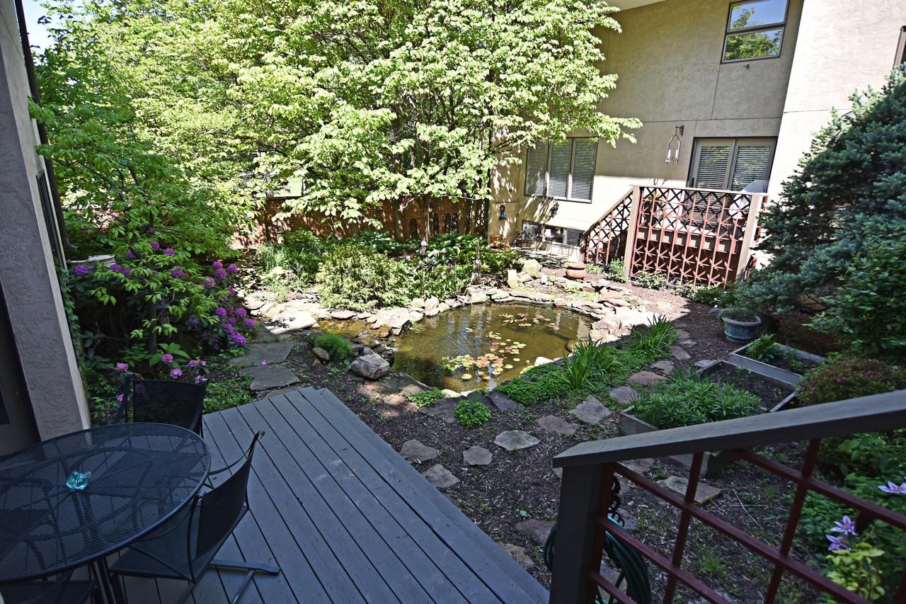 3747 Gillham Rd - Photo 2 of 46