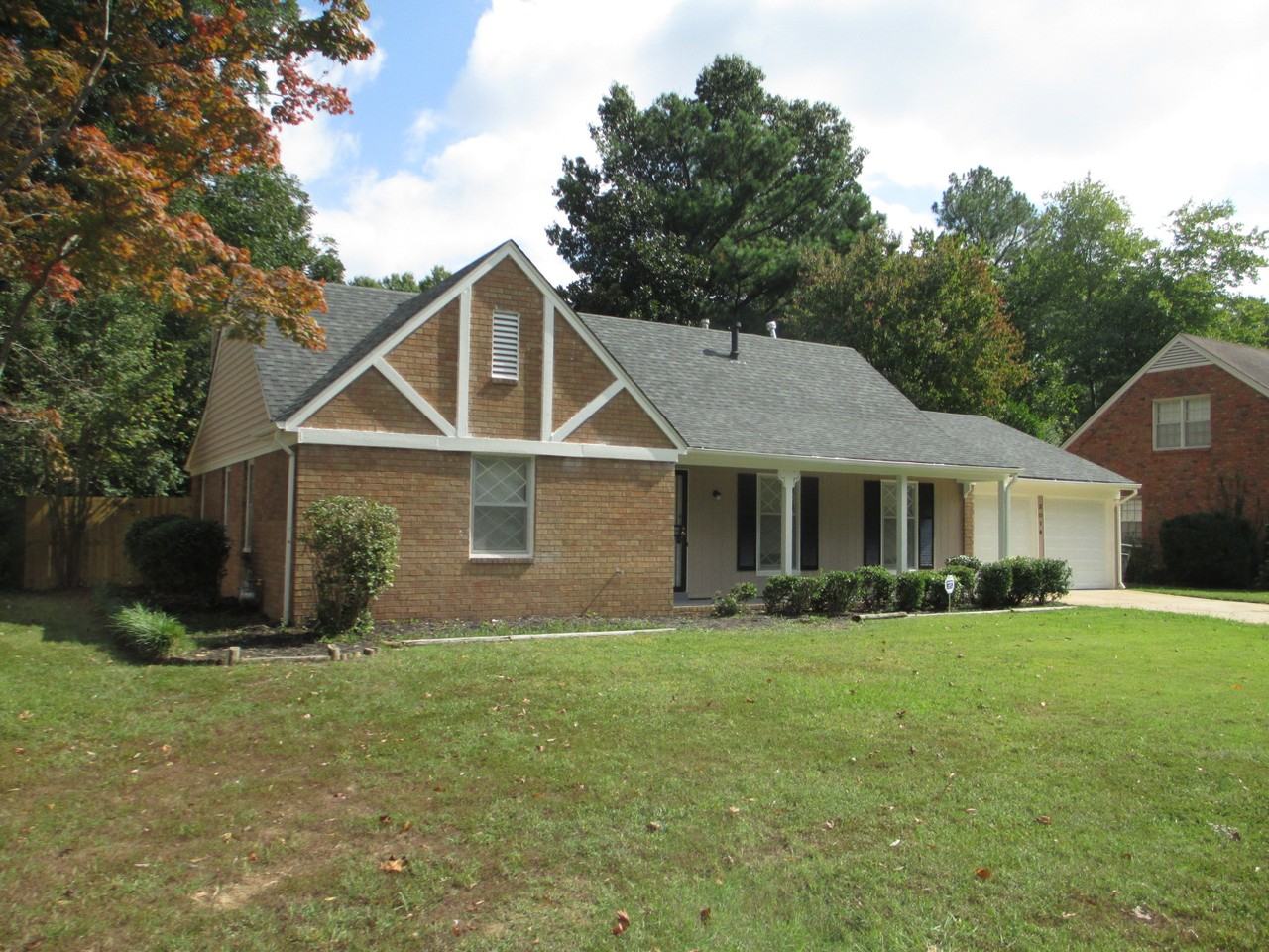 3014 Cypress Point Dr - Photo 2 of 14