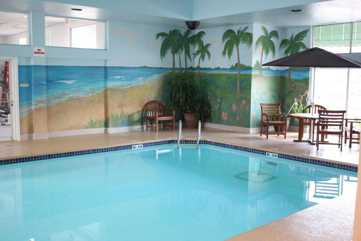 9100 N White Oak Ln #216 - Photo 2 of 24