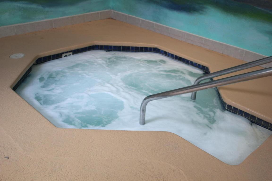 9100 N White Oak Ln #216 - Photo 3 of 24