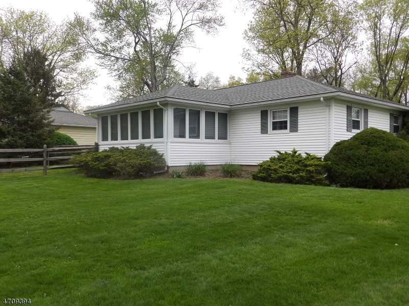 1 Woodfield Dr - Photo 2 of 11