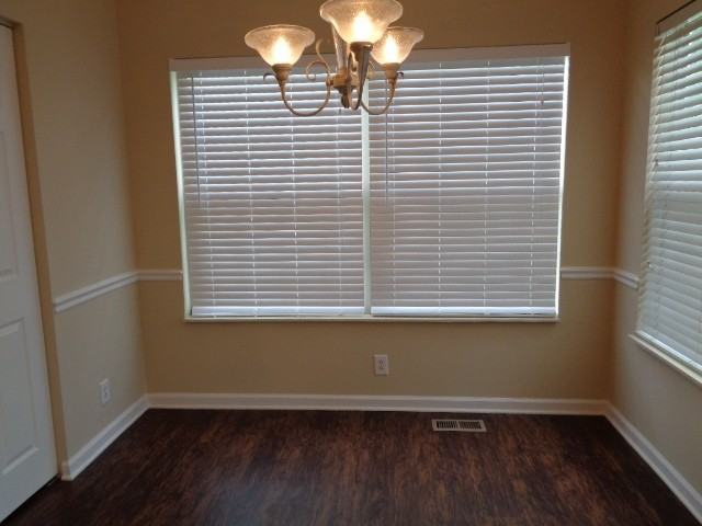 1520 Bridgecrest Dr - Photo 2 of 12