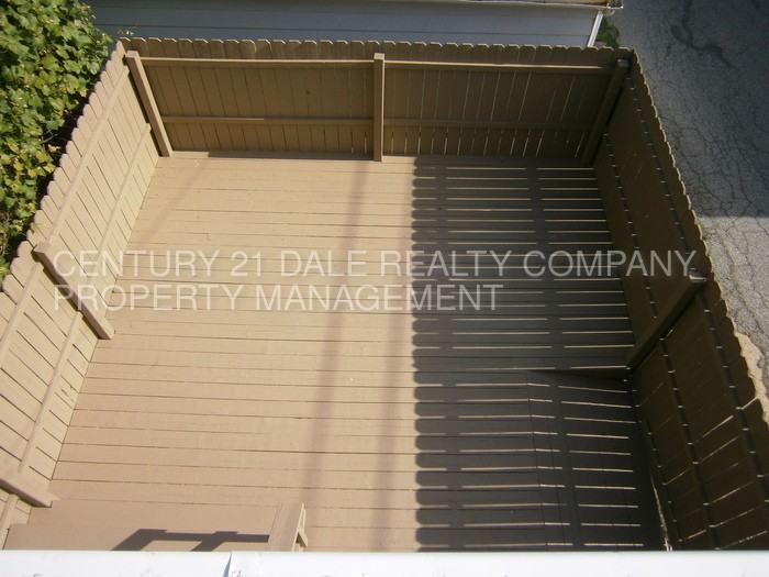 52 E Constitution Ave - Photo 3 of 17