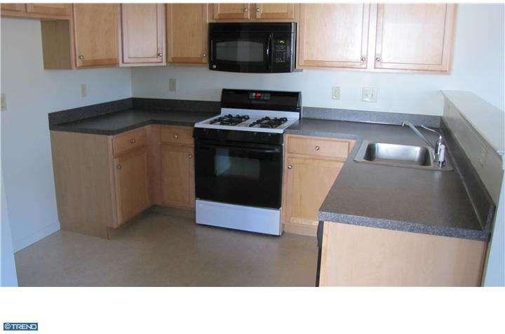 186 Hampshire Dr - Photo 2 of 12