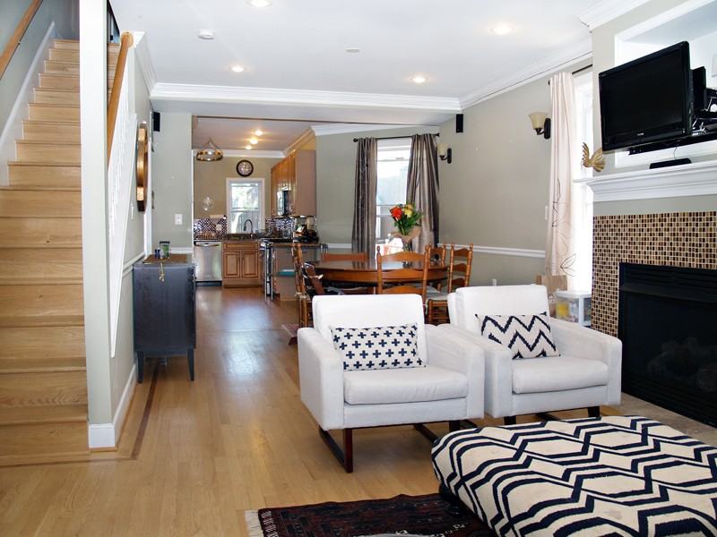 827 Allison St NW - Photo 2 of 25