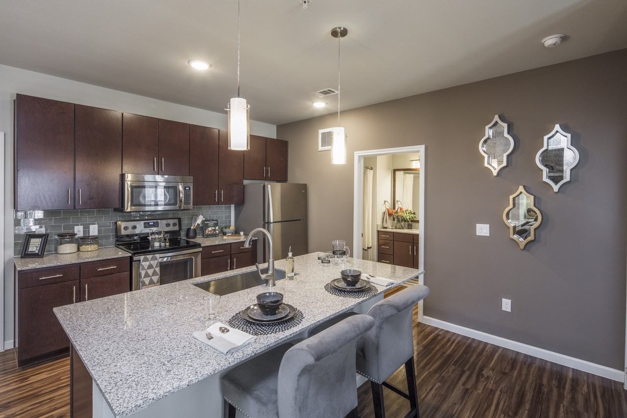 IMT Southpark - Photo 2 of 50