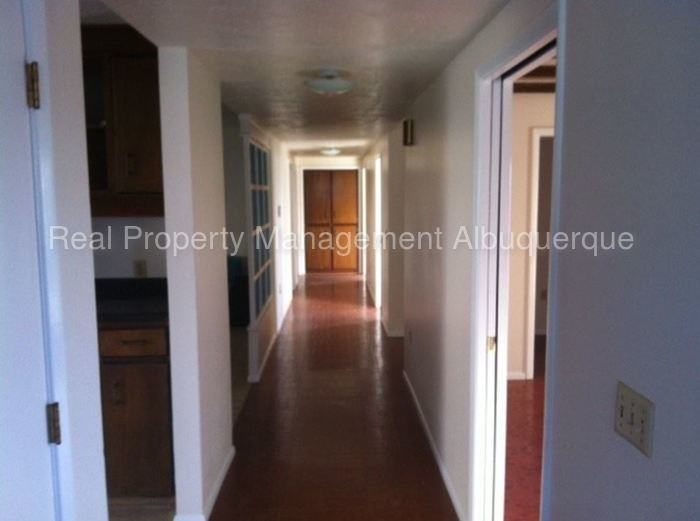 3816 Pennsylvania St NE - Photo 2 of 12