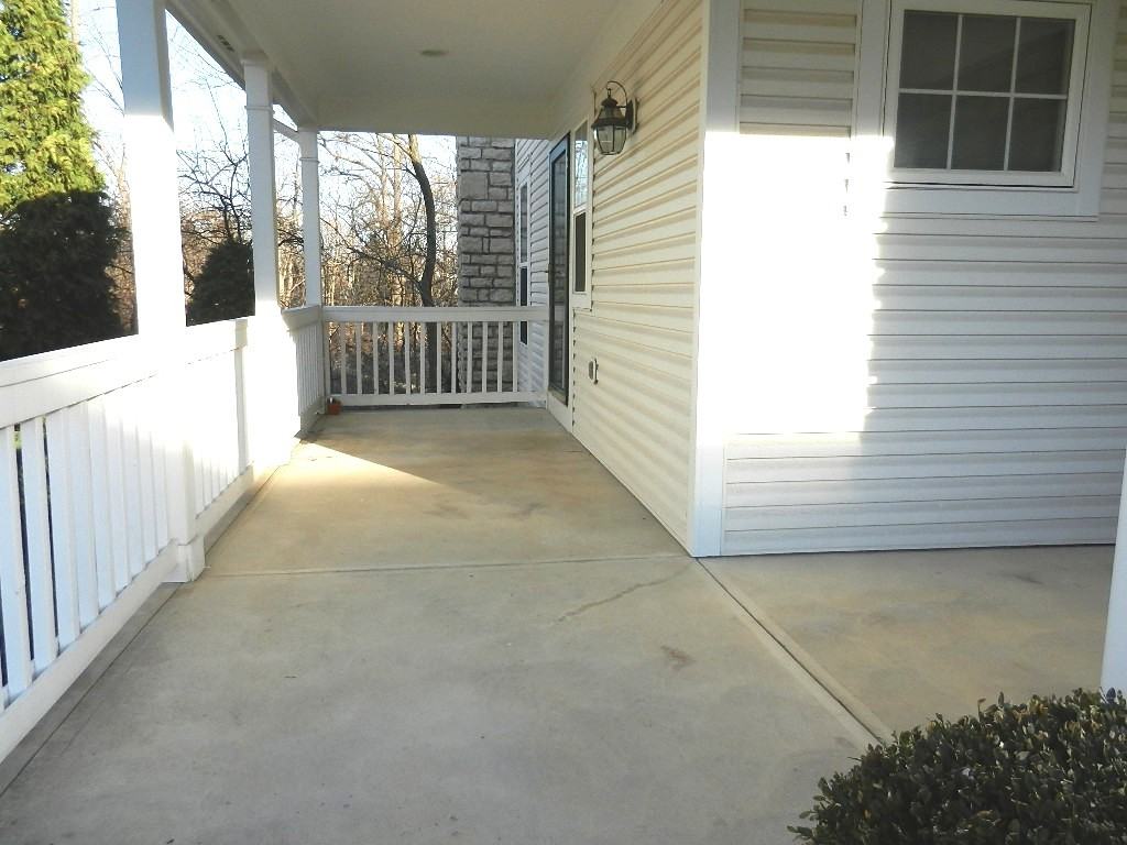 334 Sycamore Woods Ln - Photo 2 of 28