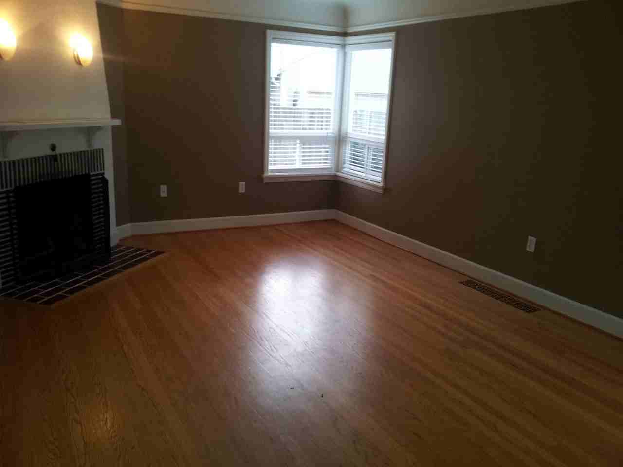 209 W 23rd St - Photo 3 of 30