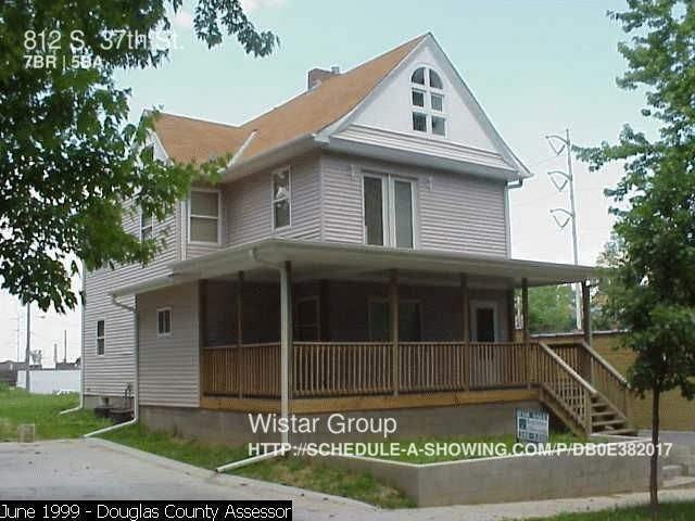 812 S 37th St - Photo 2 of 2