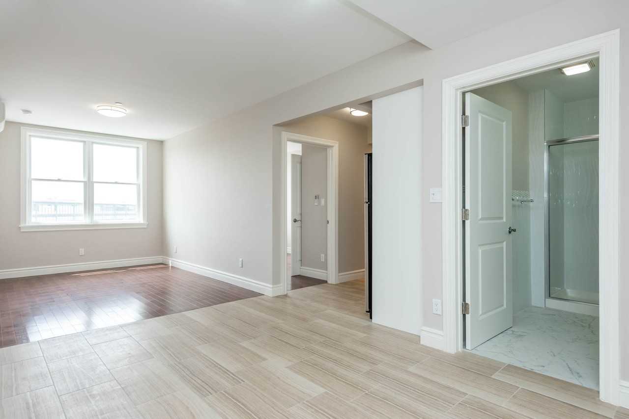 439 Knickerbocker Avenue