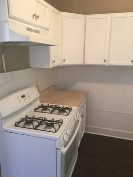 3309 N Hanley Rd - Photo 3 of 11