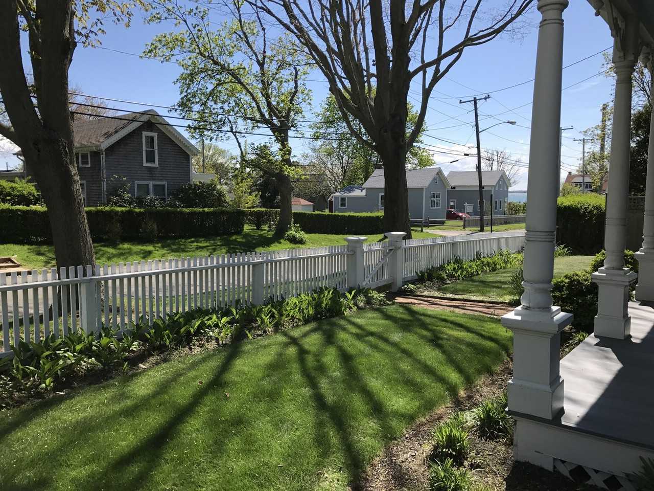 355 King St - Photo 2 of 19