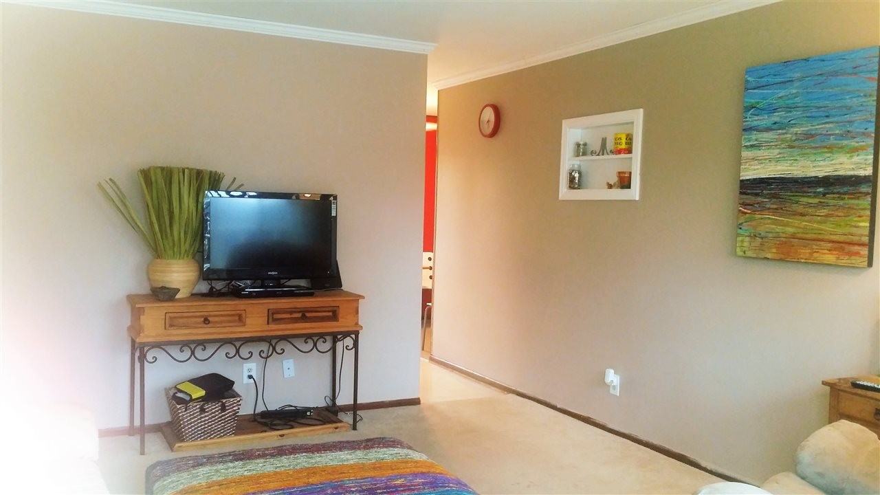 6433 Bayberry Dr - Photo 2 of 11