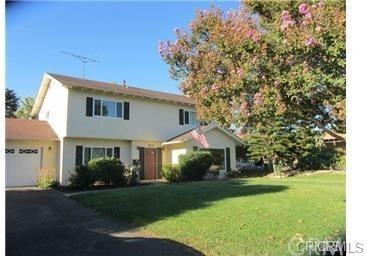 945 Emerson Pl - Photo 2 of 10