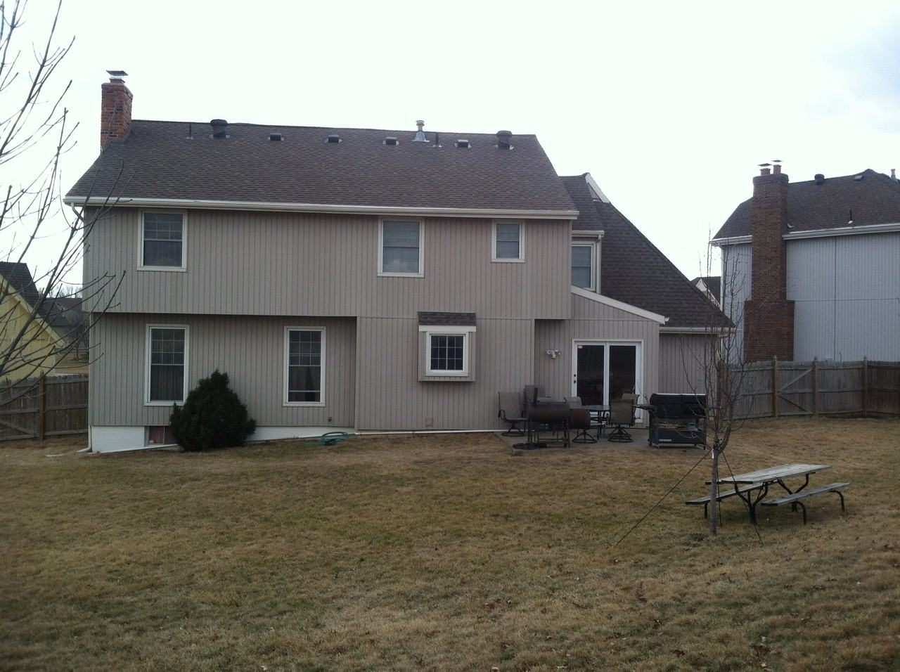 3920 NE 63rd Terrace - Photo 2 of 18