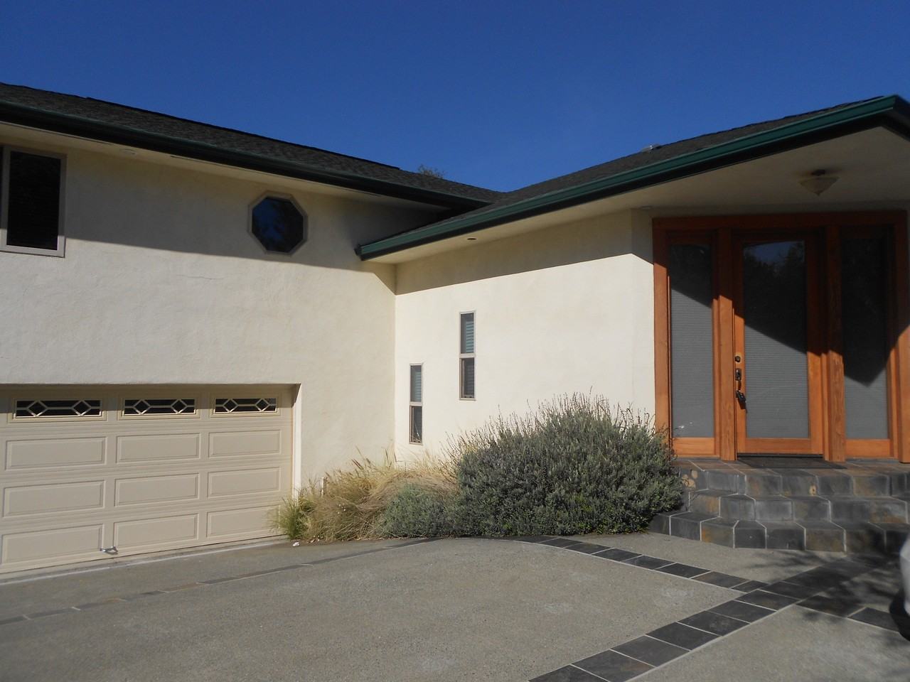10859 N Slope Dr - Photo 3 of 28