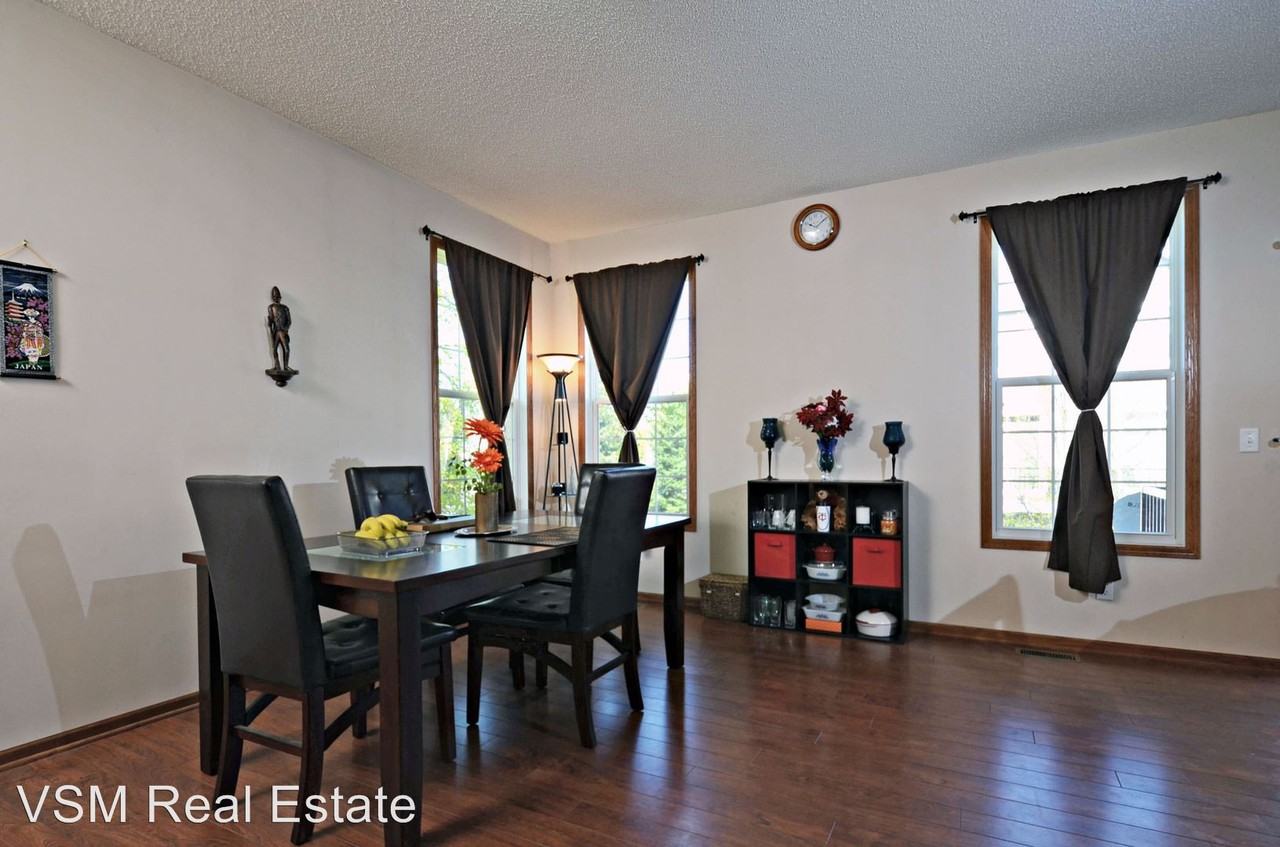 9990 Wildflower Dr - Photo 2 of 28