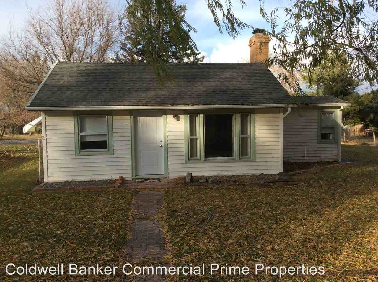 2024 S Broadway - Photo 2 of 23