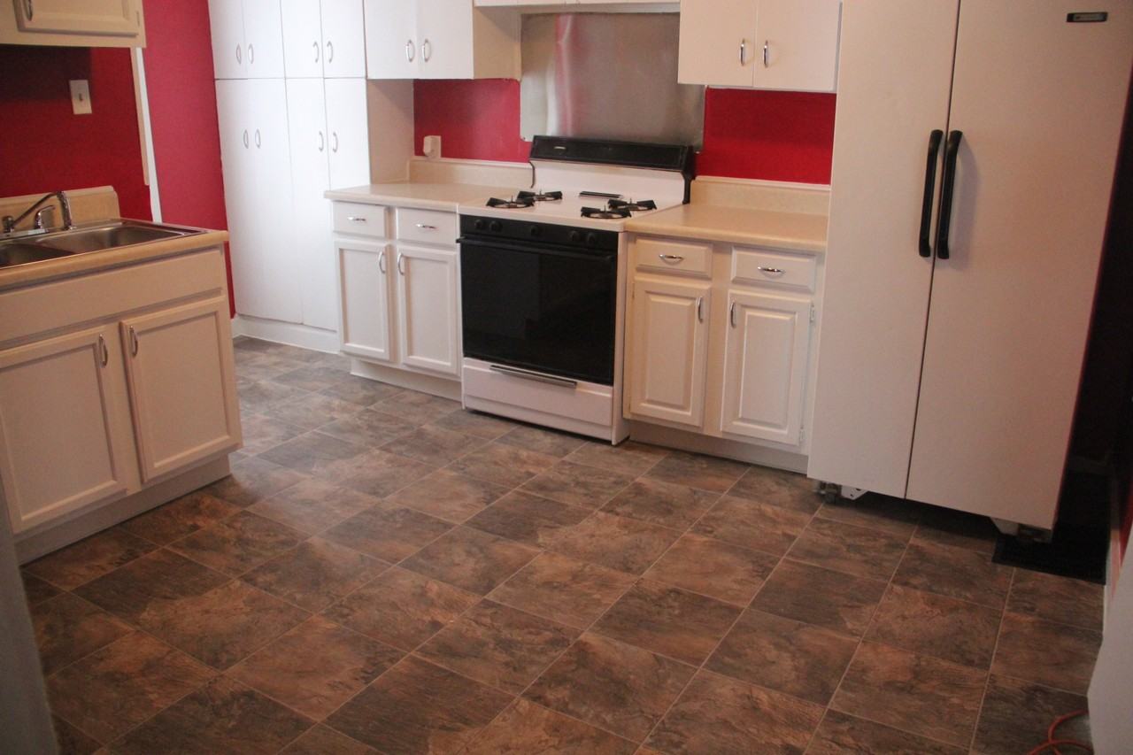1338 Alpine Ave NW - Photo 3 of 14