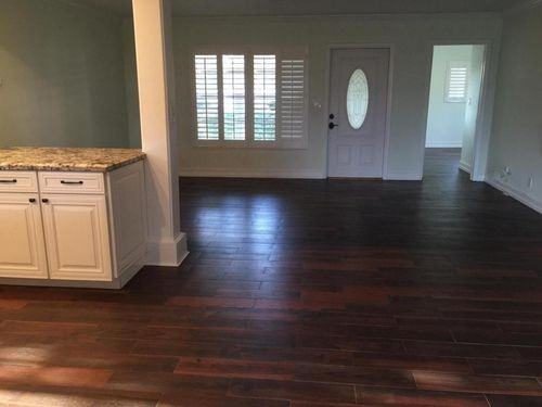 976 SW 11th St - Photo 2 of 4