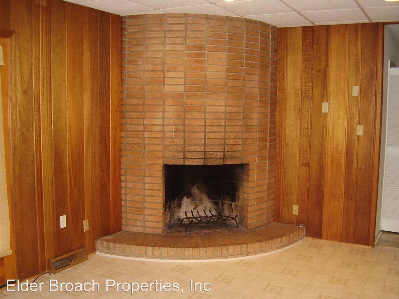 5633 Sardis Rd - Photo 3 of 9