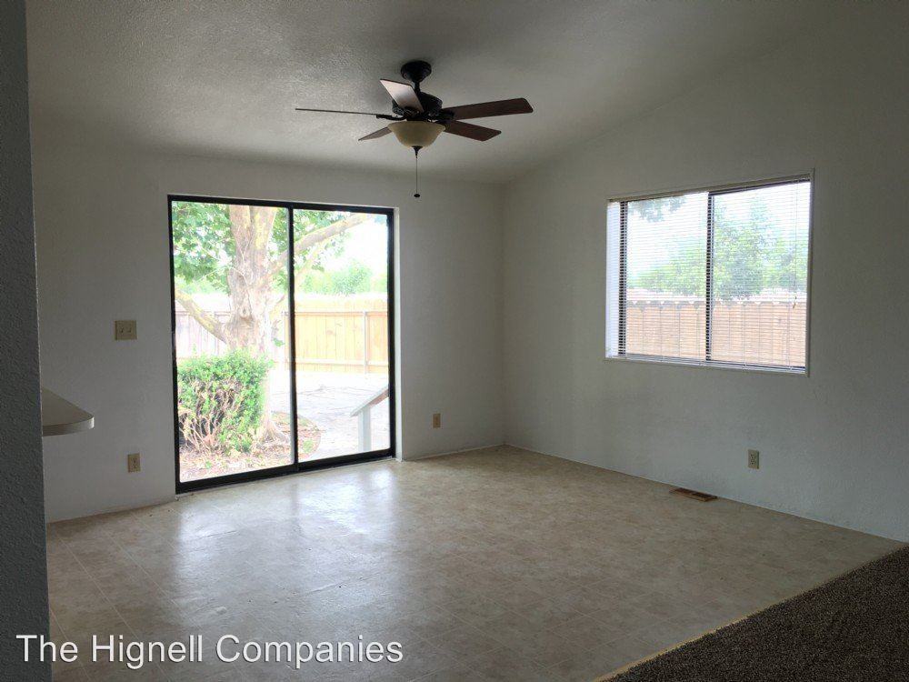 5389 Anita Rd - Photo 3 of 9