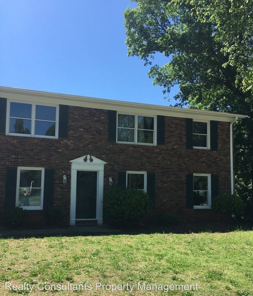 699 Chestnut St - Photo 2 of 2