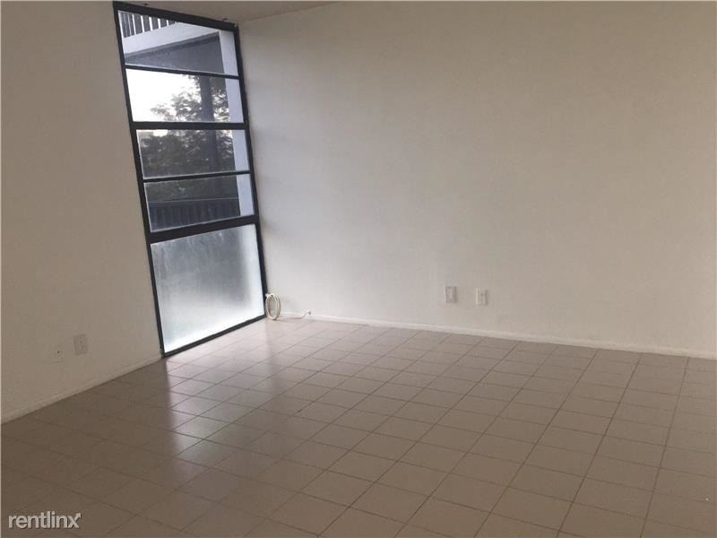 3475 N Country Club Dr - Photo 3 of 8