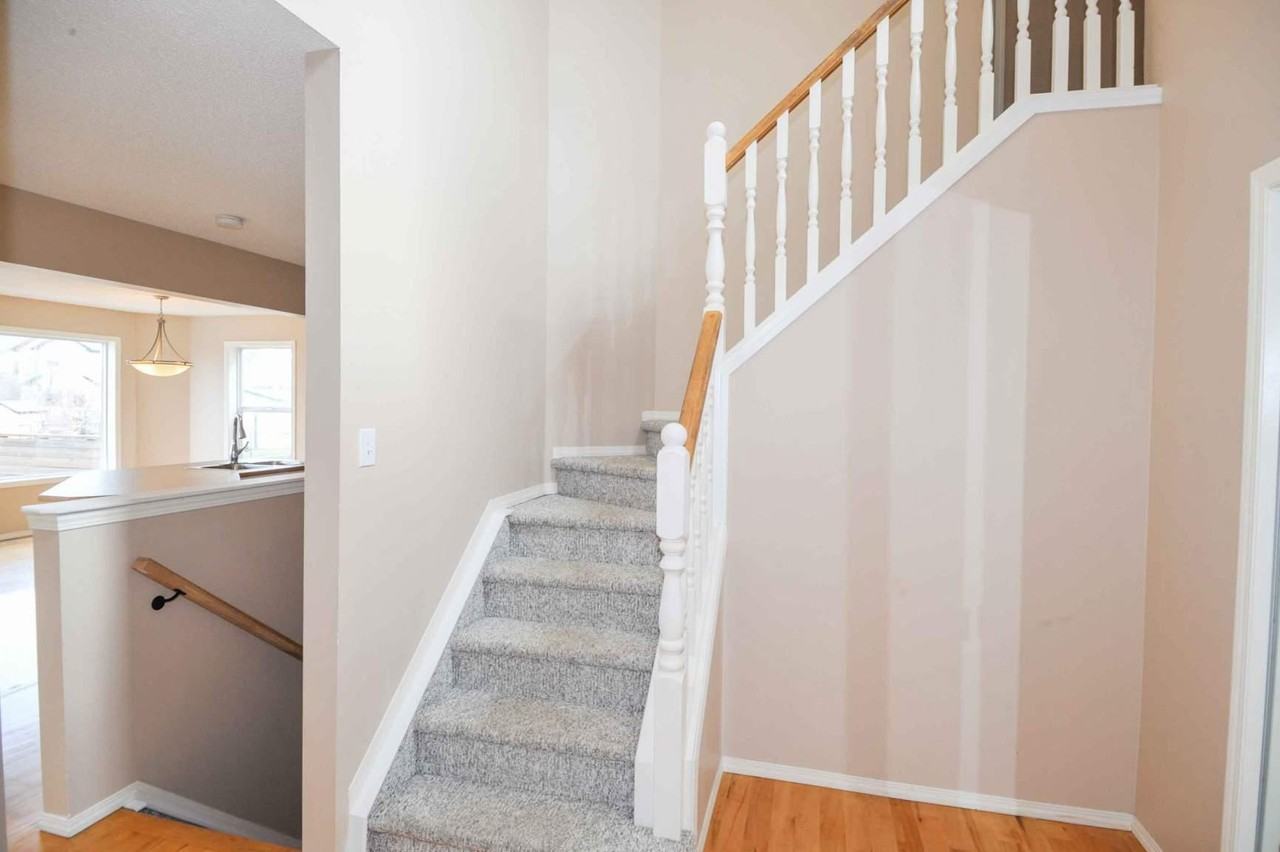 31 Citadel Ridge Pl NW - Photo 3 of 50