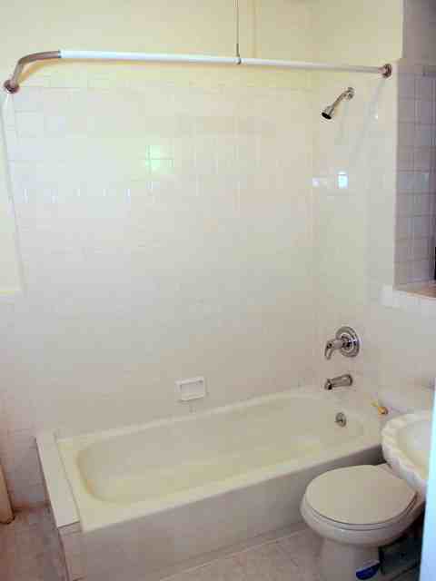 324 W 84th St #44 - Photo 3 of 8