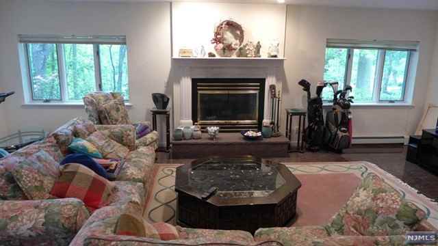 648 Athlone Terrace - Photo 3 of 9