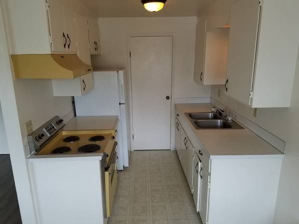 7428 S Puget Sound Ave #A - Photo 3 of 6