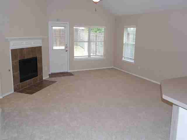 417 Sugar Berry Ln - Photo 2 of 12